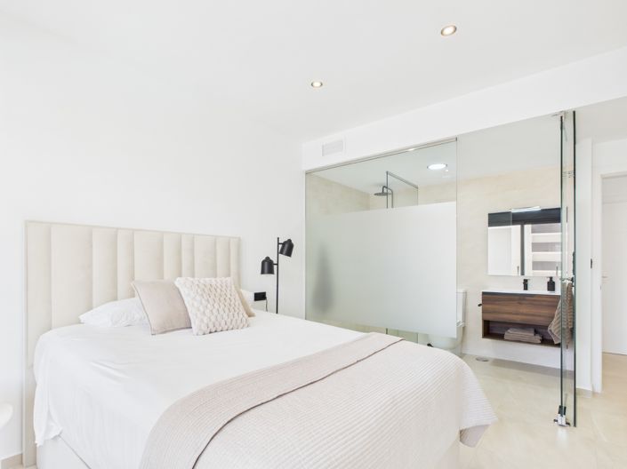 Image No.26-2 Bed Apartment for sale