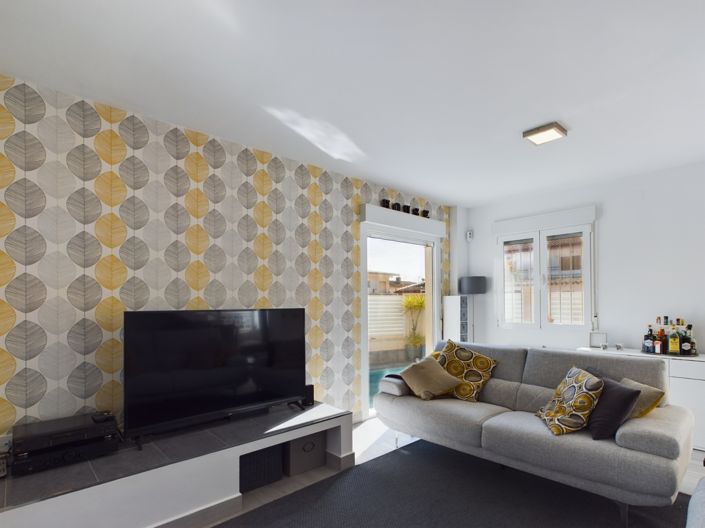 Image No.28-3 Bed Villa for sale