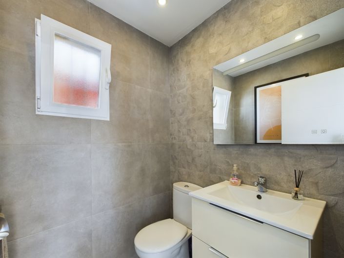 Image No.33-3 Bed Villa for sale