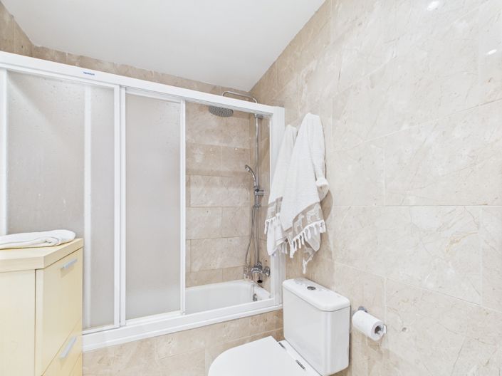 Image No.23-3 Bed Townhouse for sale