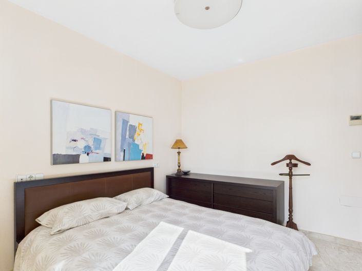 Image No.26-3 Bed Townhouse for sale