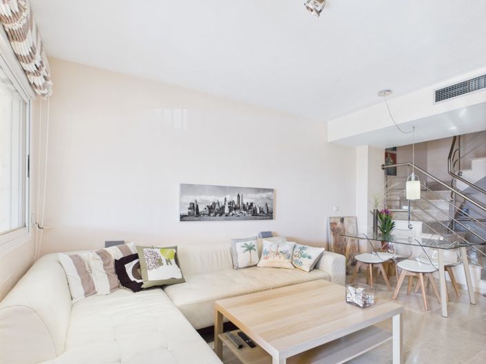 Image No.29-3 Bed Townhouse for sale