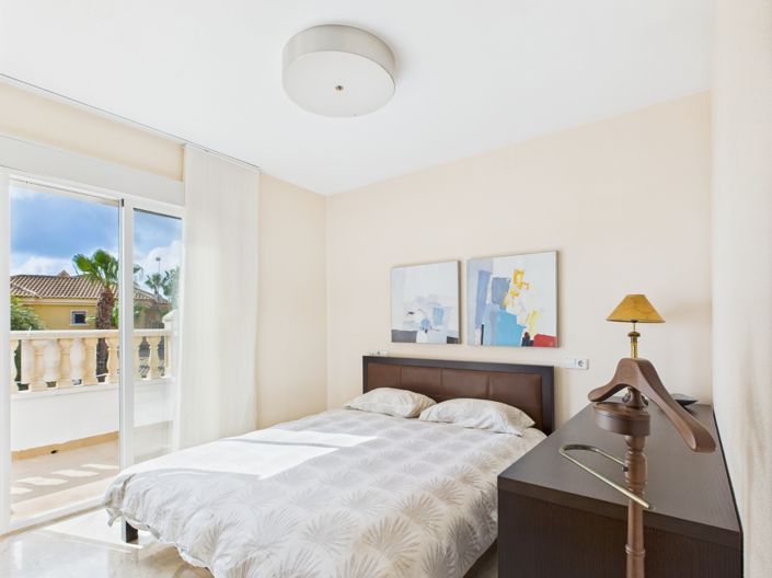 Image No.4-3 Bed Townhouse for sale