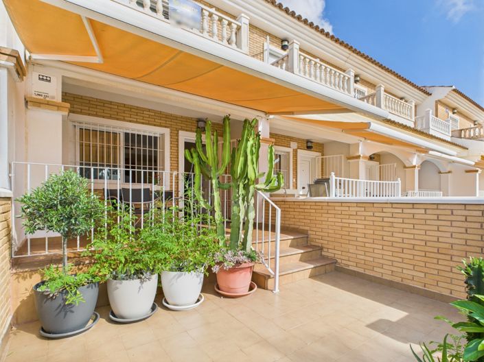 Image No.5-3 Bed Townhouse for sale