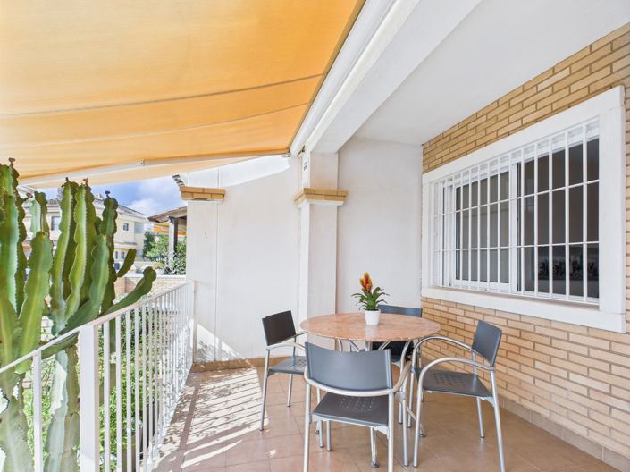 Image No.7-3 Bed Townhouse for sale