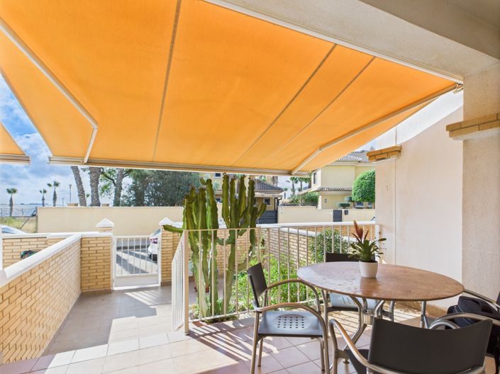 Image No.8-3 Bed Townhouse for sale