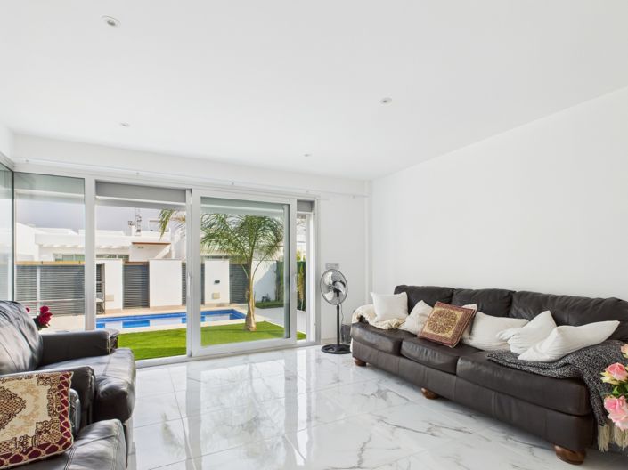 Image No.10-3 Bed Villa for sale