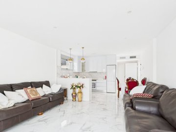 o1j3io7bcdc4o4pe1h1j1meee242p