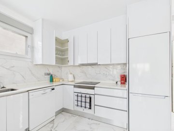 o1j3io7bcd18du5j71urj1q8v9m92t