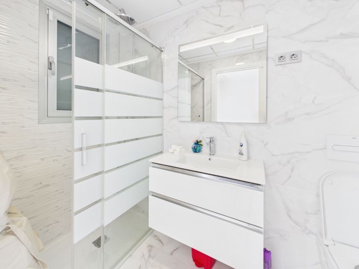 Image No.21-3 Bed Villa for sale