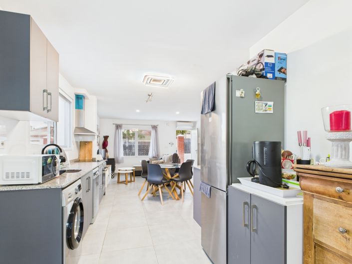 Image No.10-2 Bed Villa for sale