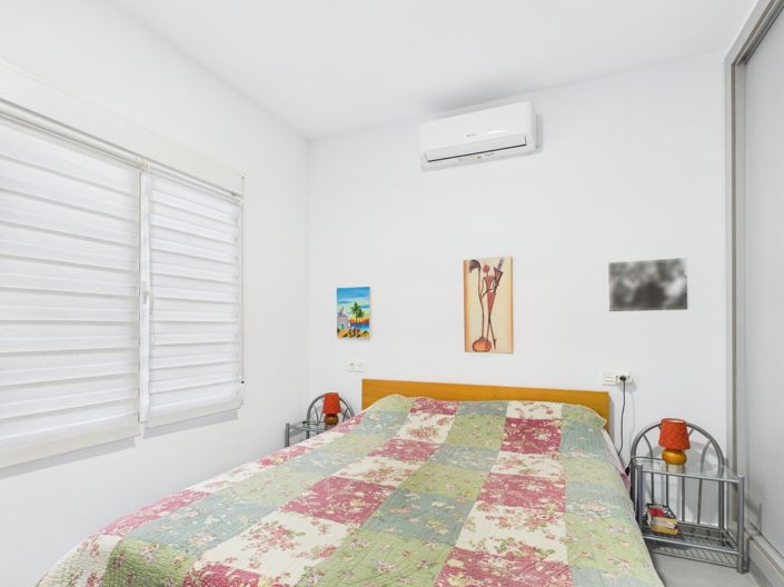 Image No.18-2 Bed Villa for sale