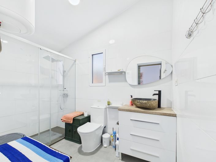 Image No.24-2 Bed Villa for sale