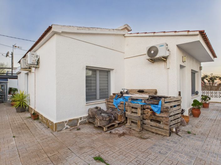 Image No.27-2 Bed Villa for sale