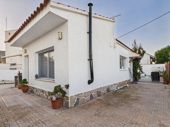 Image No.29-2 Bed Villa for sale