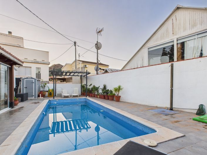 Image No.6-2 Bed Villa for sale