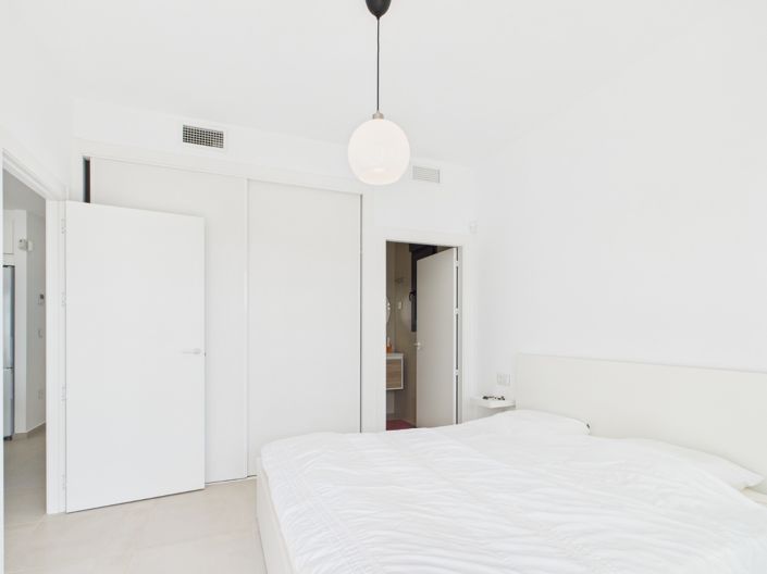 Image No.18-3 Bed Villa for sale