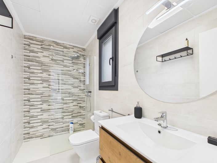 Image No.23-3 Bed Villa for sale