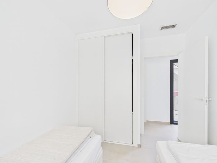 Image No.27-3 Bed Villa for sale