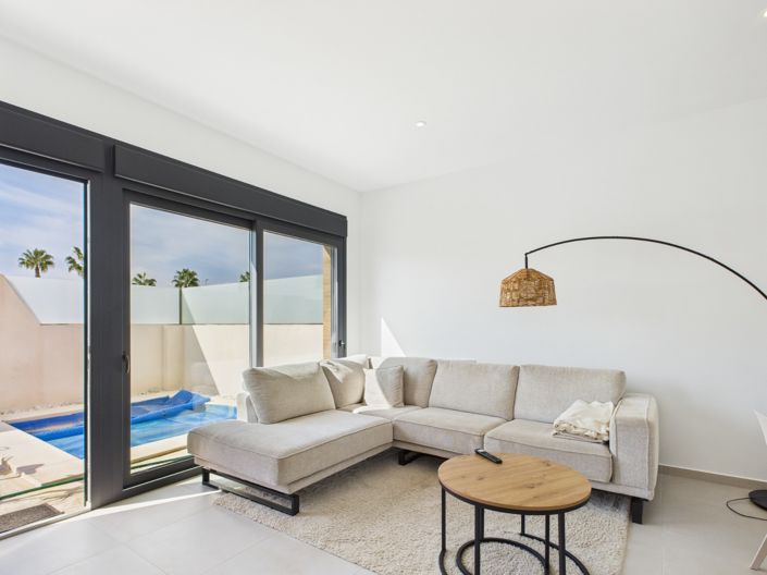 Image No.6-3 Bed Villa for sale