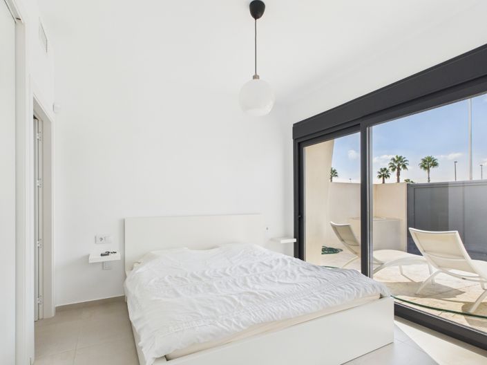 Image No.8-3 Bed Villa for sale