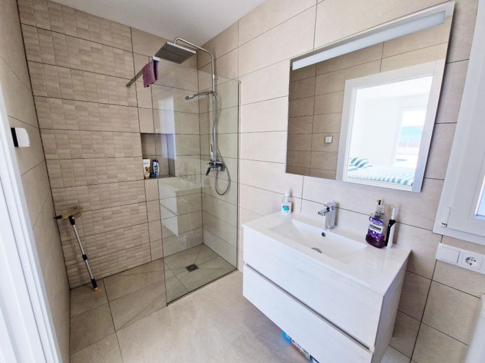 Image No.8-4 Bed Villa for sale