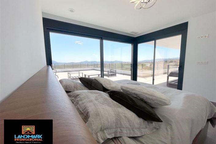 Image No.6-5 Bed Villa for sale