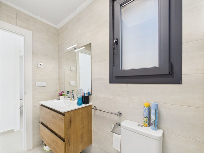 Image No.17-3 Bed Villa for sale