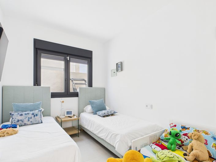 Image No.18-3 Bed Villa for sale