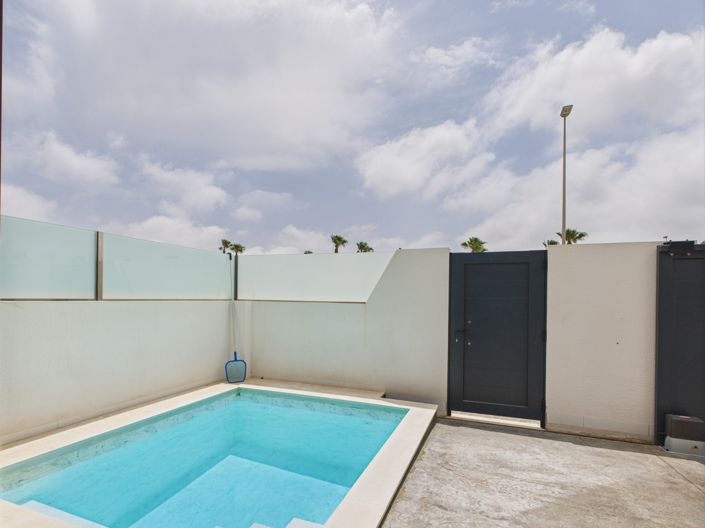 Image No.7-3 Bed Villa for sale