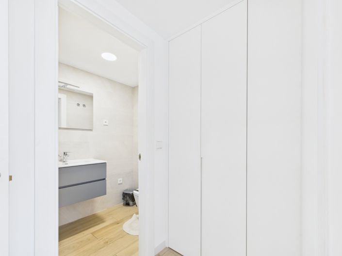 Image No.23-2 Bed Apartment for sale