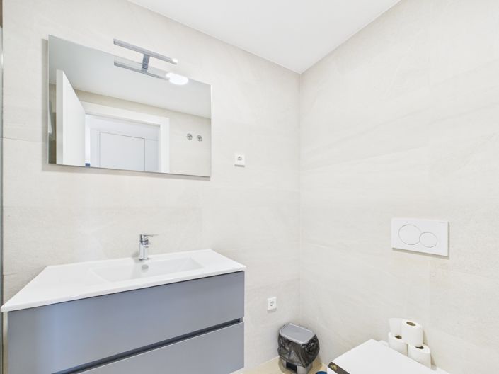 Image No.24-2 Bed Apartment for sale