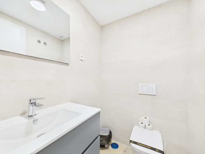 Image No.26-2 Bed Apartment for sale