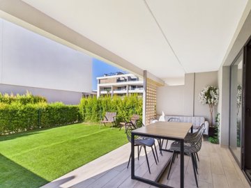 o1j4b8uj8b1cq71mln1at14g5r512l