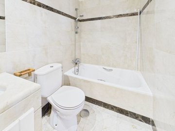 o1j6il5bd8aj81jqj139rmqmja72p