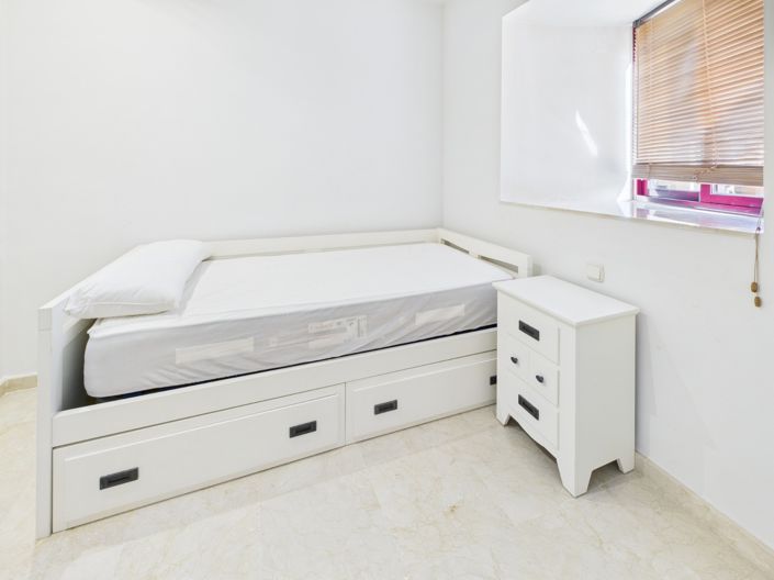 Image No.15-3 Bed Apartment for sale