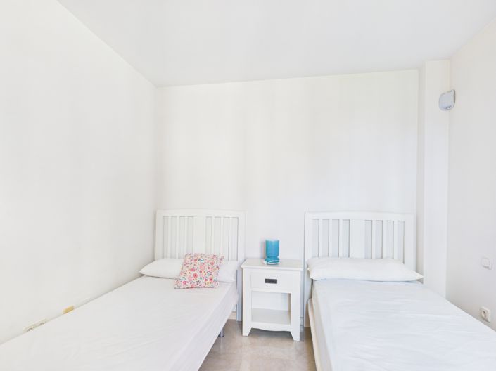 Image No.20-3 Bed Apartment for sale