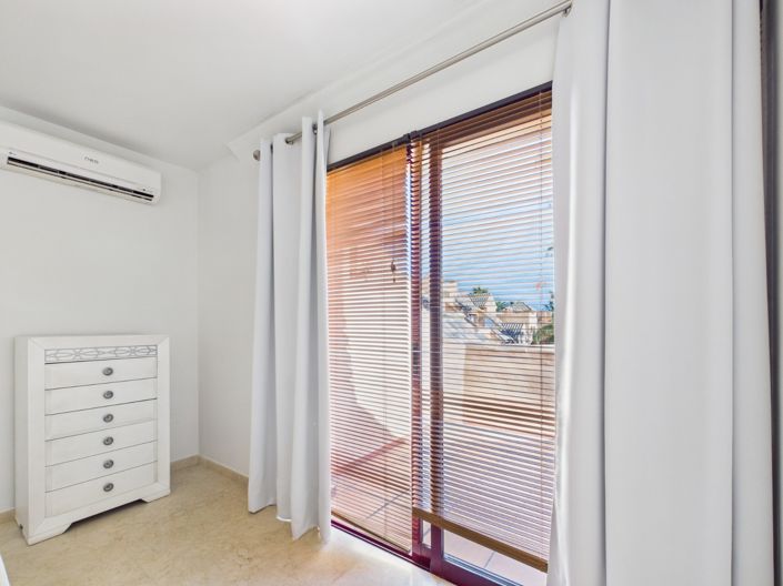 Image No.29-3 Bed Apartment for sale