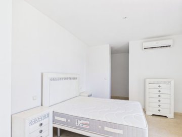 o1j6il5bd8k5oksg1v904ut1j736