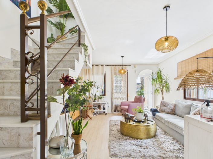 Image No.2-2 Bed Townhouse for sale