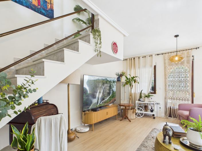 Image No.4-2 Bed Townhouse for sale