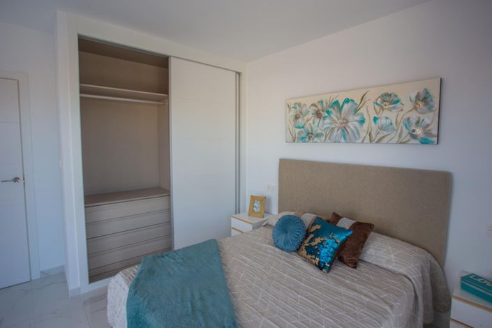 Image No.9-2 Bed Villa for sale