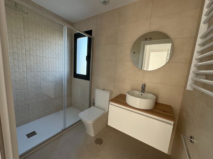 Image No.10-2 Bed Apartment for sale