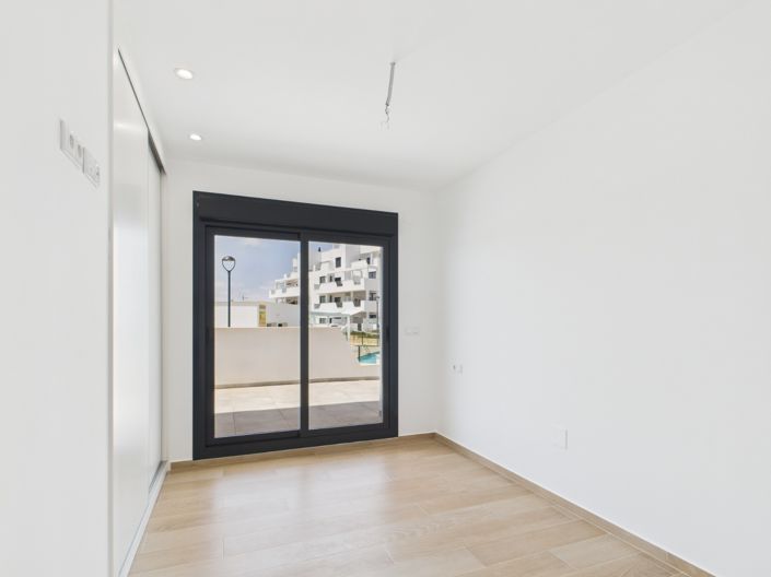 Image No.14-2 Bed Apartment for sale