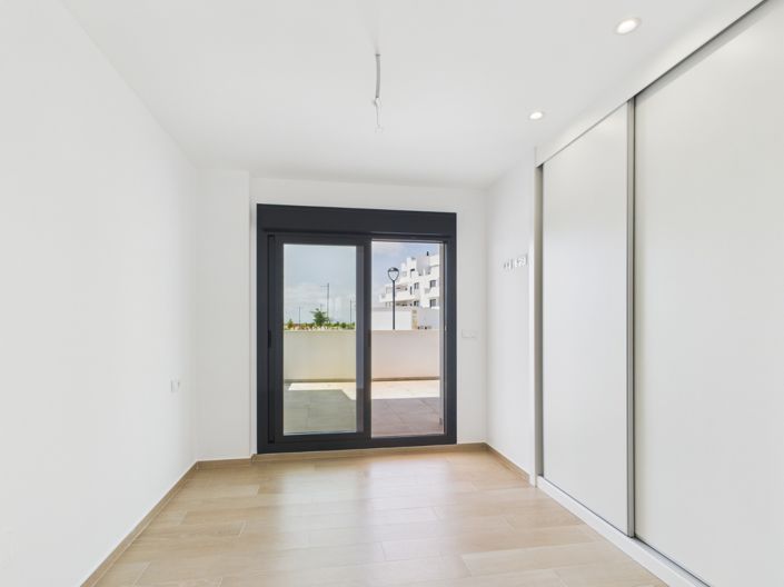 Image No.17-2 Bed Apartment for sale