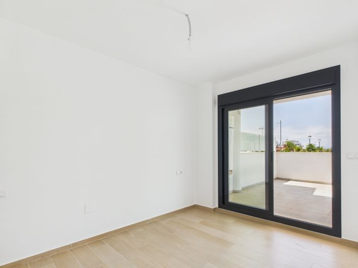 Image No.18-2 Bed Apartment for sale