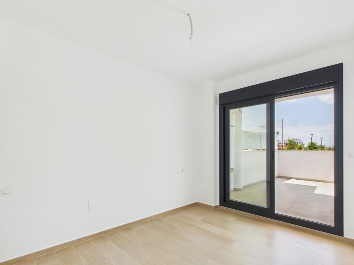 Image No.19-2 Bed Apartment for sale