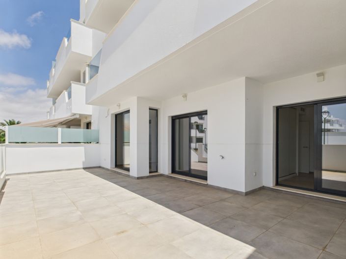 Image No.23-2 Bed Apartment for sale