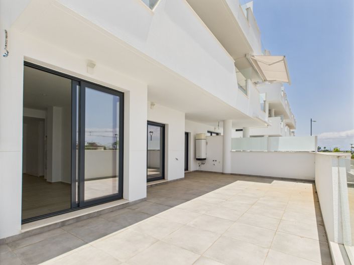 Image No.4-2 Bed Apartment for sale