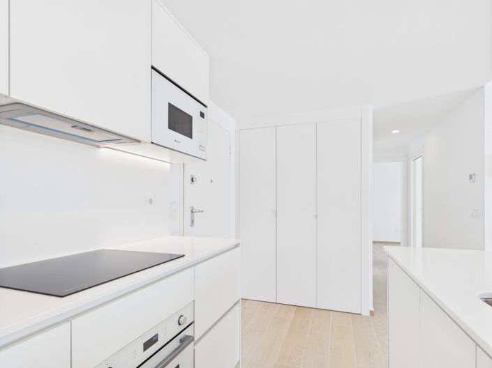 Image No.8-2 Bed Apartment for sale